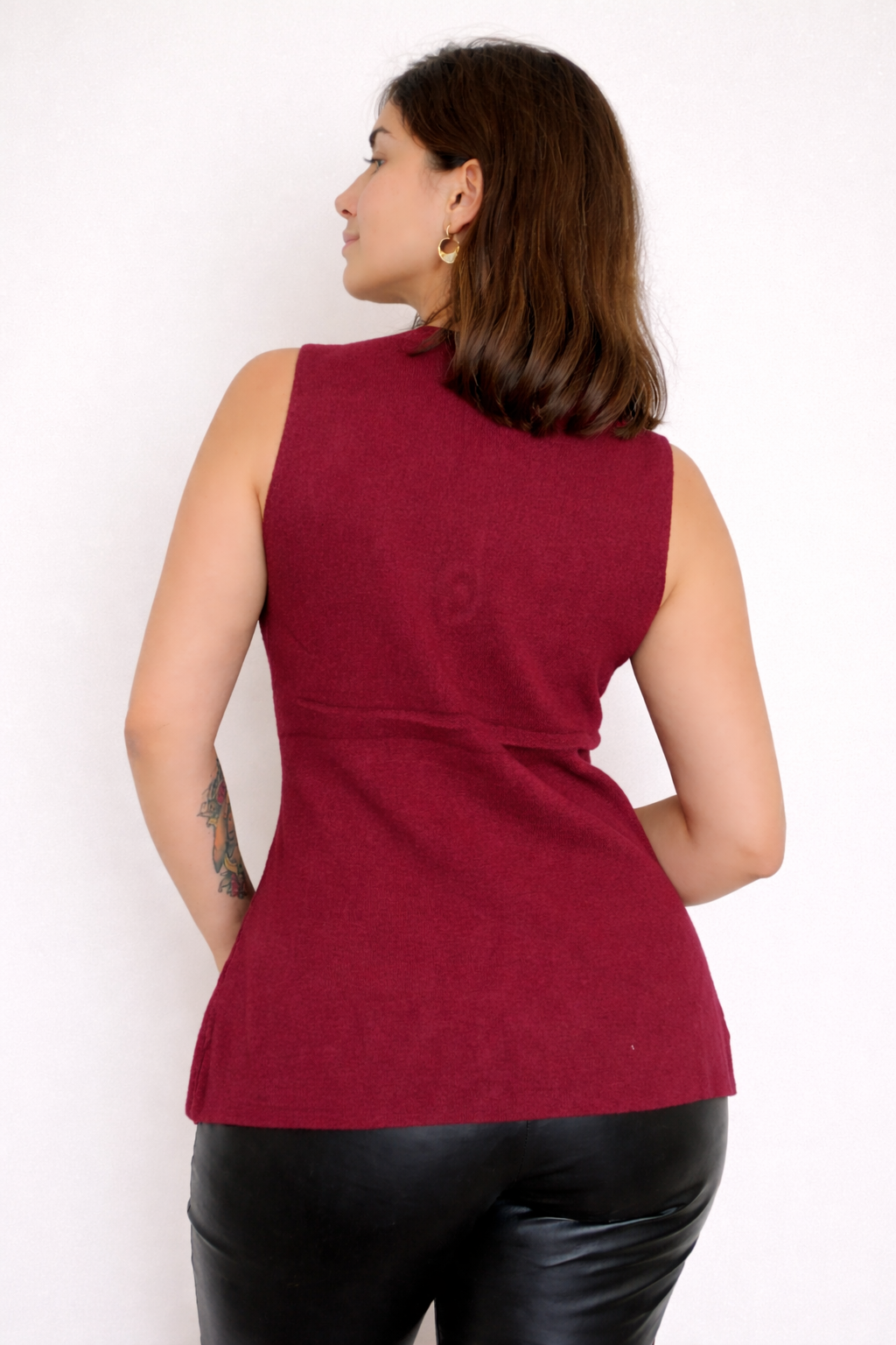 Vest chaleco mujer sin mangas con botones dorados