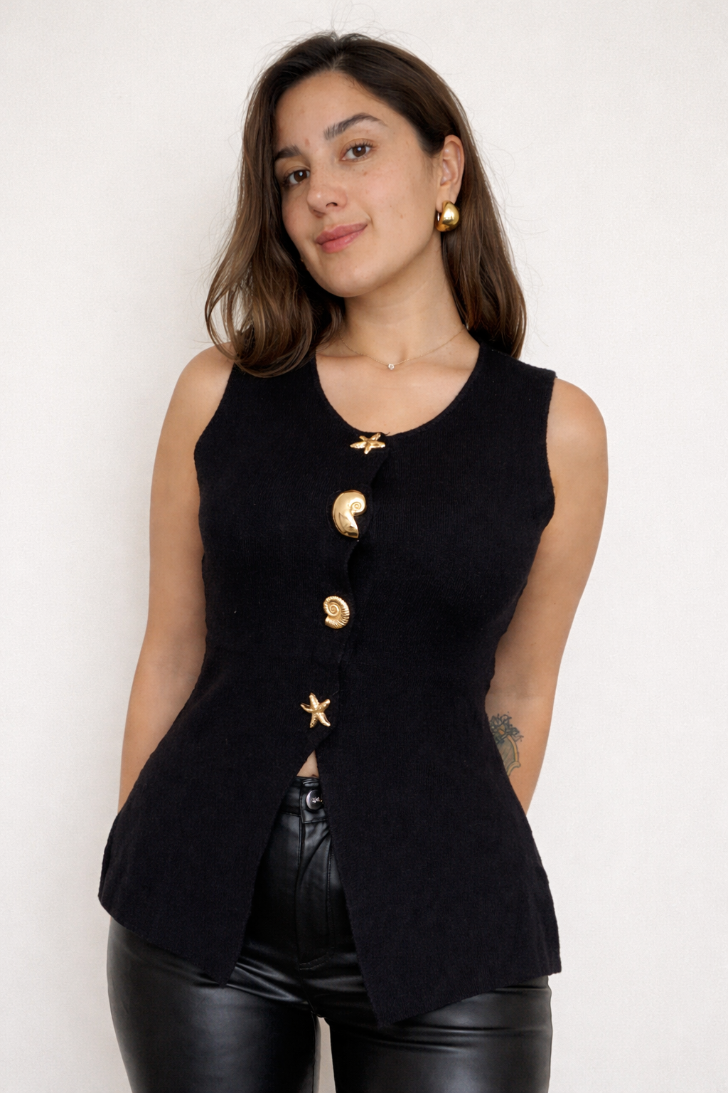 Vest chaleco mujer sin mangas con botones dorados