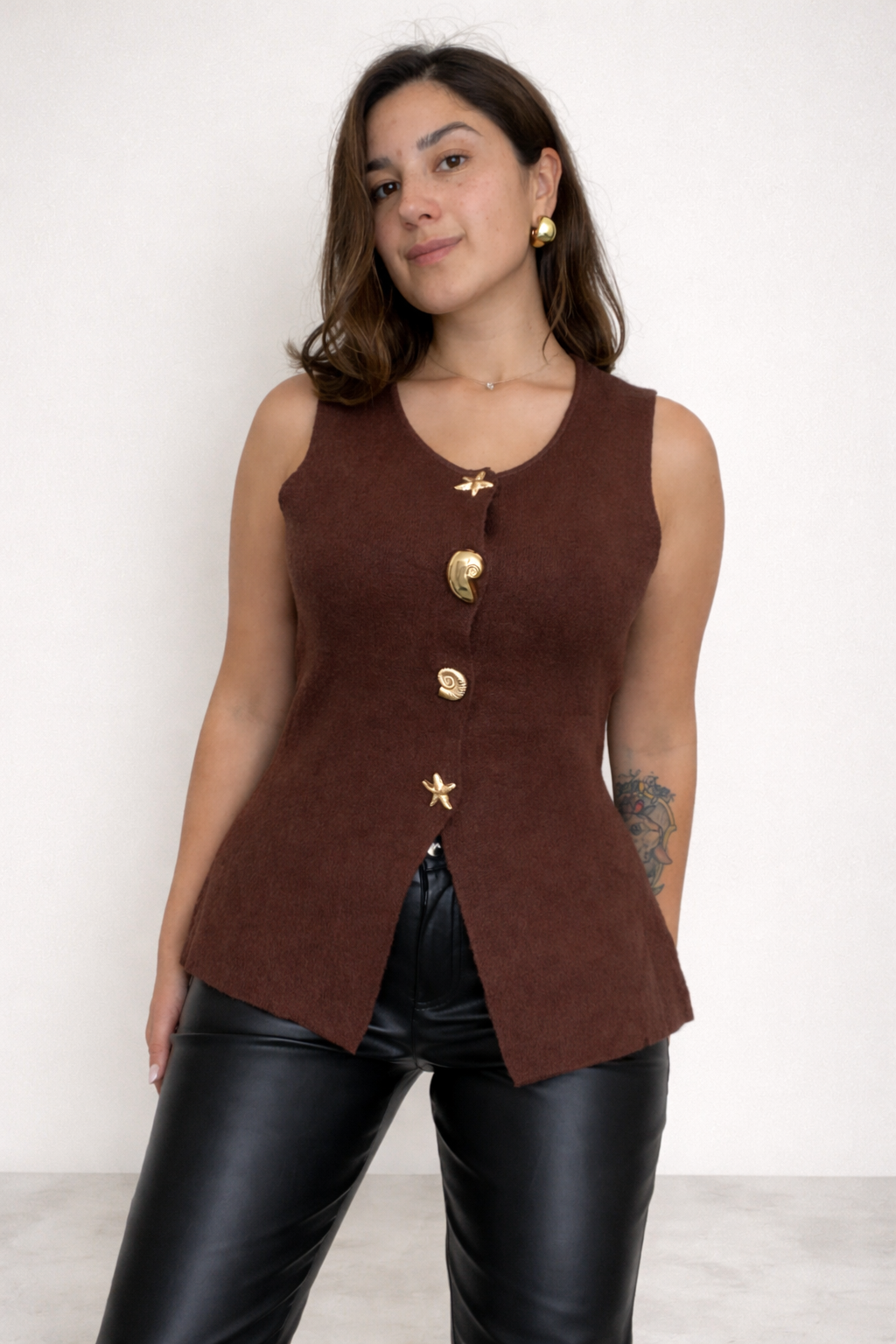 Vest chaleco mujer sin mangas con botones dorados